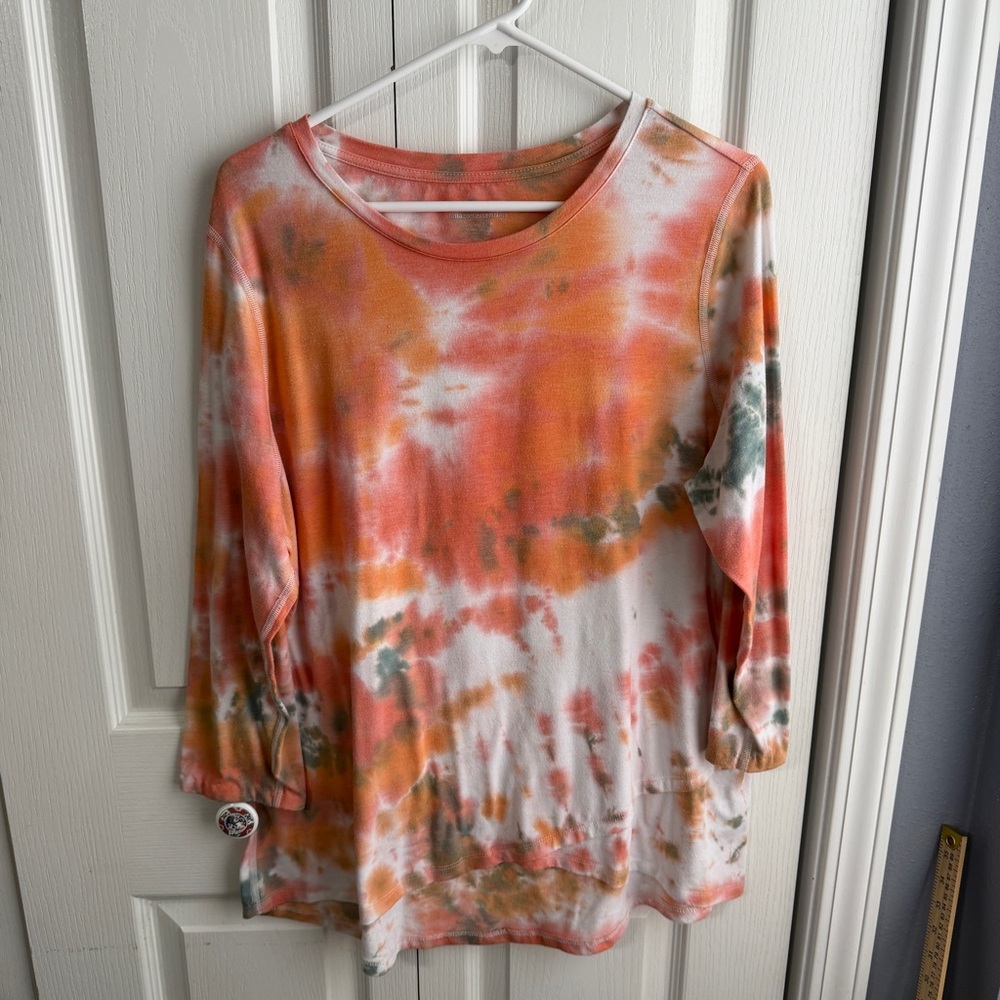 Amazon Essentials orange white tie dye size XL